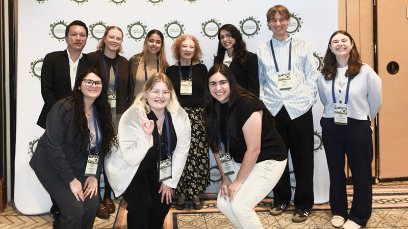 inset_800x450_gnreel-student-scholarship.png group photo